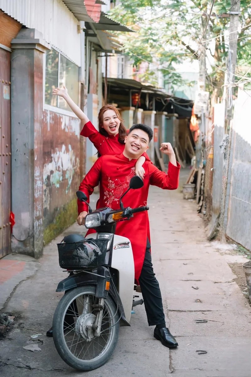 Hình ảnh đẹp đôi của chồng Đặng Thu Hà và cô nàng xinh đẹp