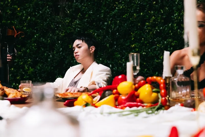 Chàng khờ thủy cung negav lyrics mang lại sự thú vị cho người hâm mộ