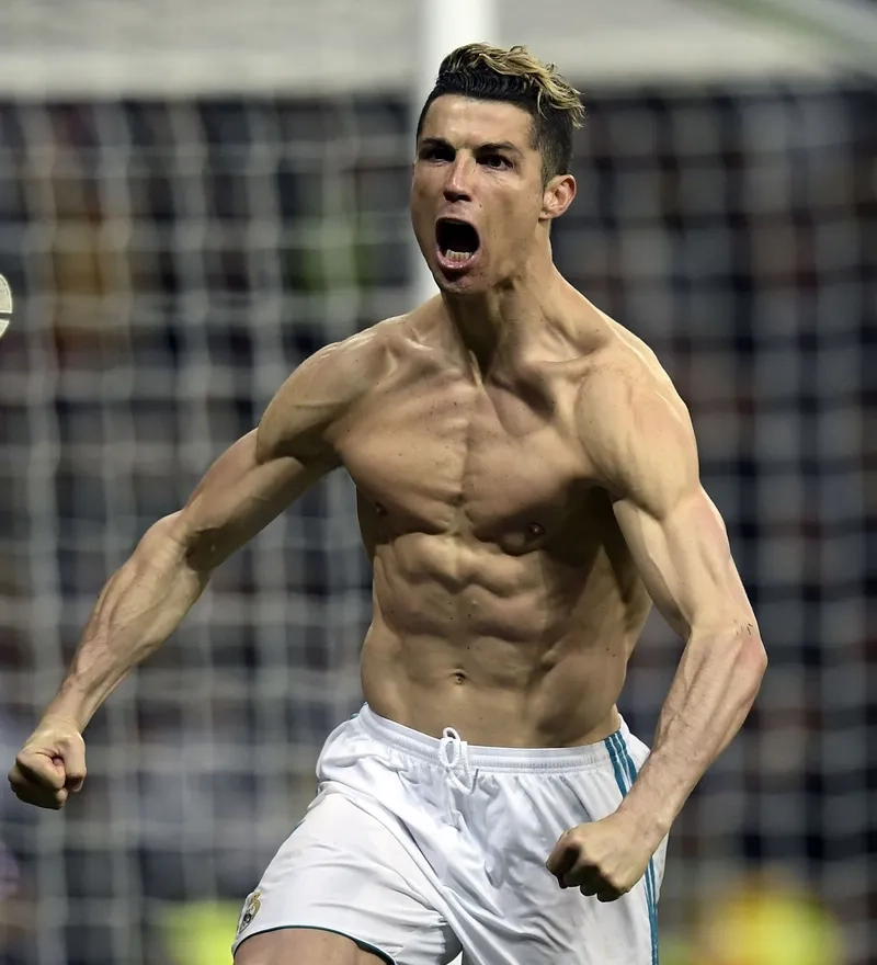 Ronaldo happy birthday meme khiến mọi người không thể nhịn cười