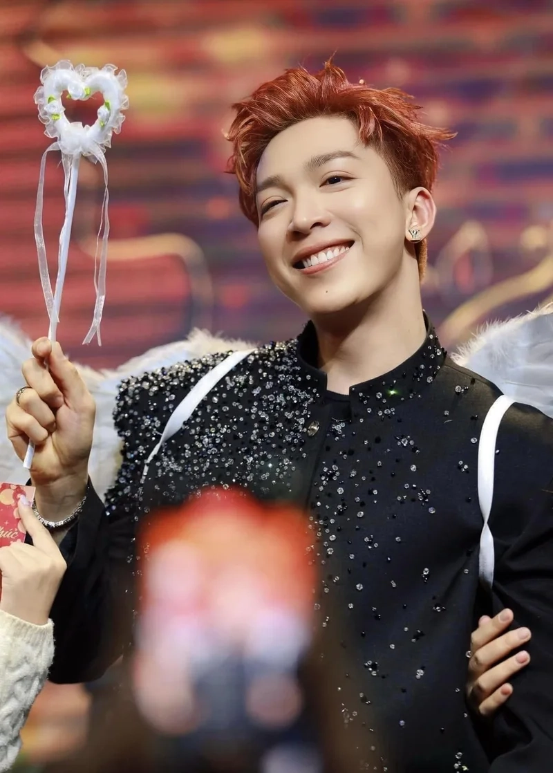 Tăng phúc official là kênh chính thức để theo dõi anh