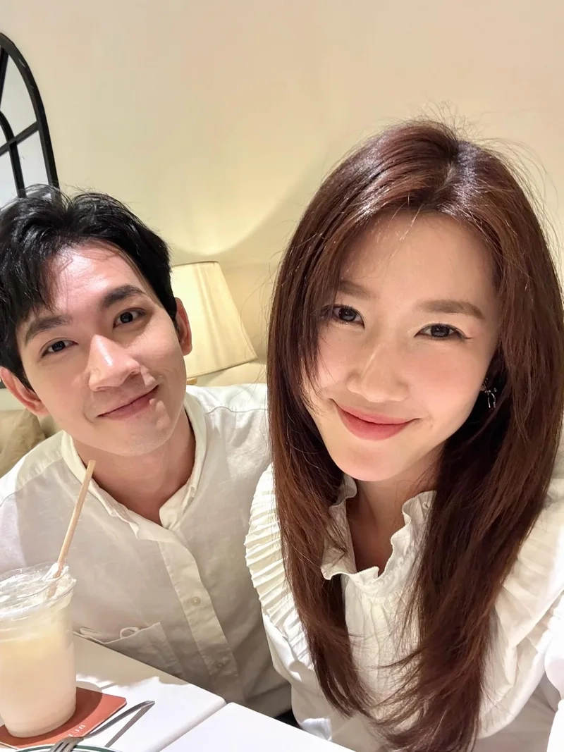 Livestream Võ Cảnh và Thúy Ngân mang đến những khoảnh khắc thú vị