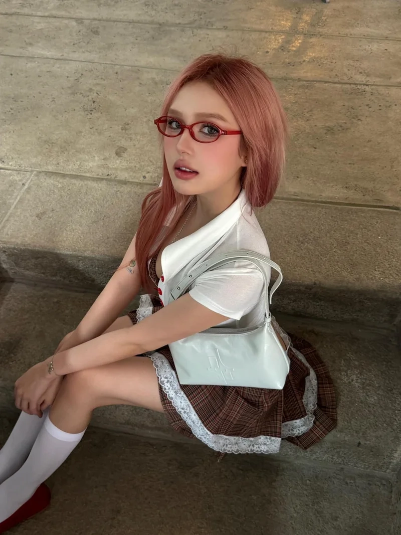 Phạm trang xoài non phẫu thuật đã thu hút sự chú ý của công chúng