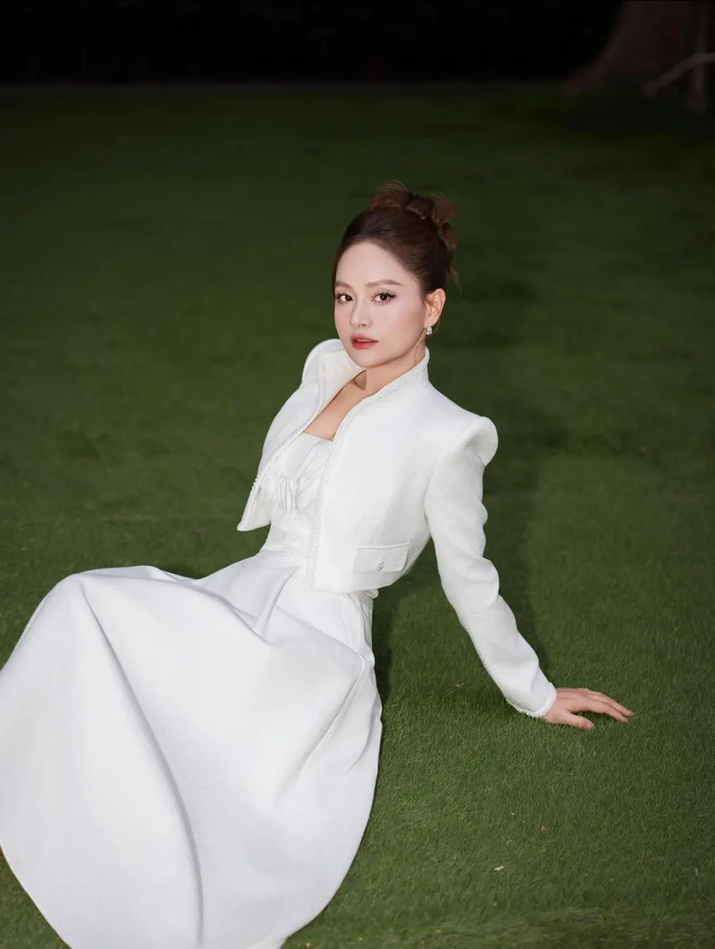 Hé lộ thông tin diễn viên Lan Phương sinh năm bao nhiêu khiến fan bất ngờ