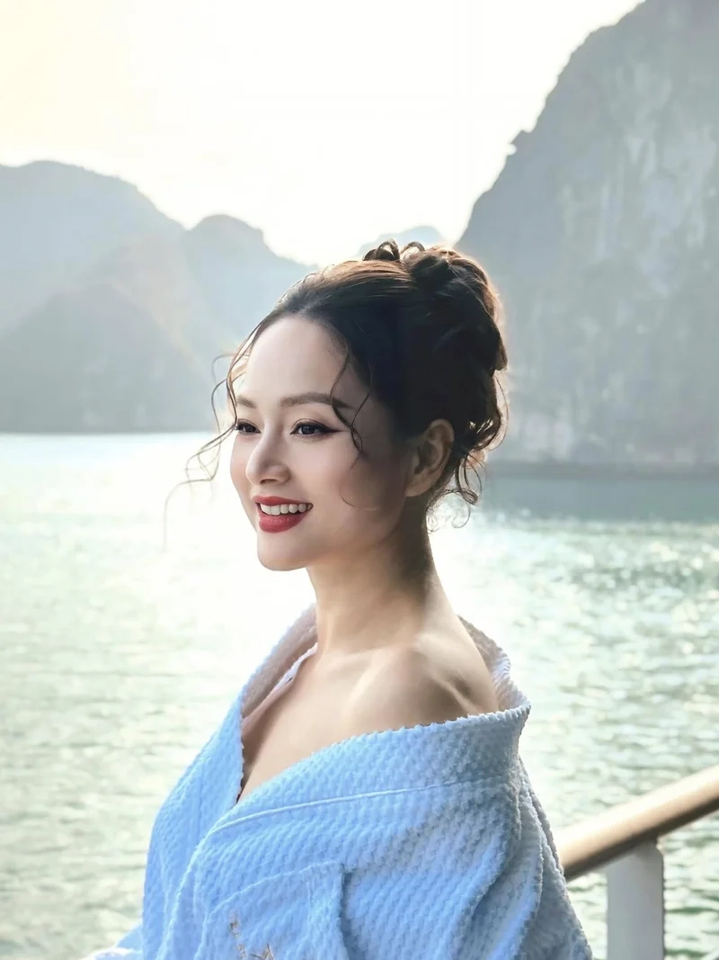 Lan Phương nói tiếng Anh cực lưu loát khiến fan trầm trồ về khả năng ngoại ngữ