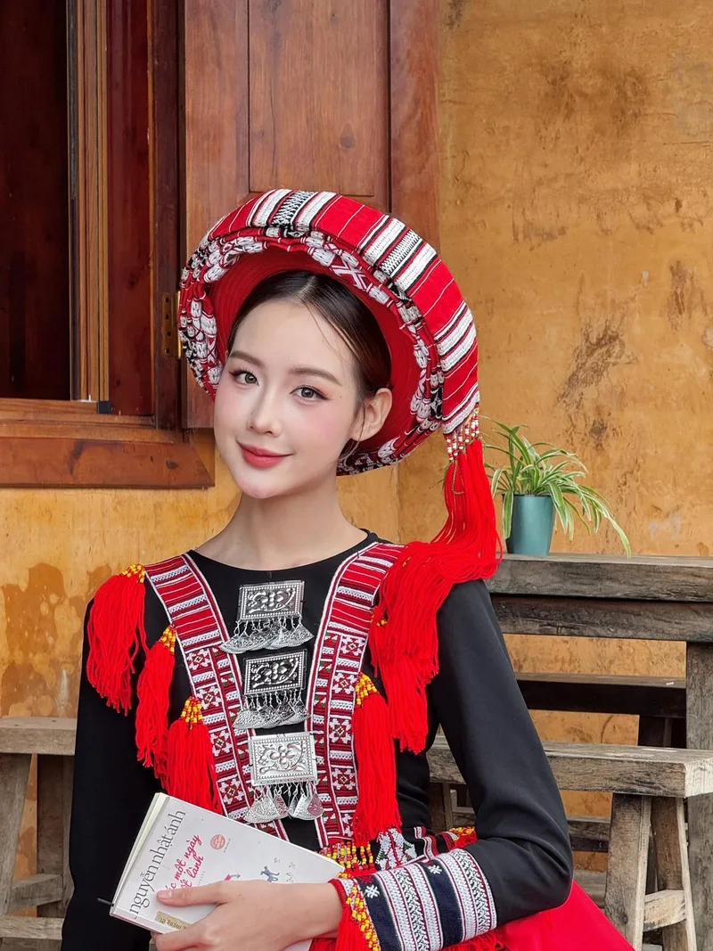 Hoa hậu lê nguyễn bảo ngọc học trường nào với thông tin về học vấn