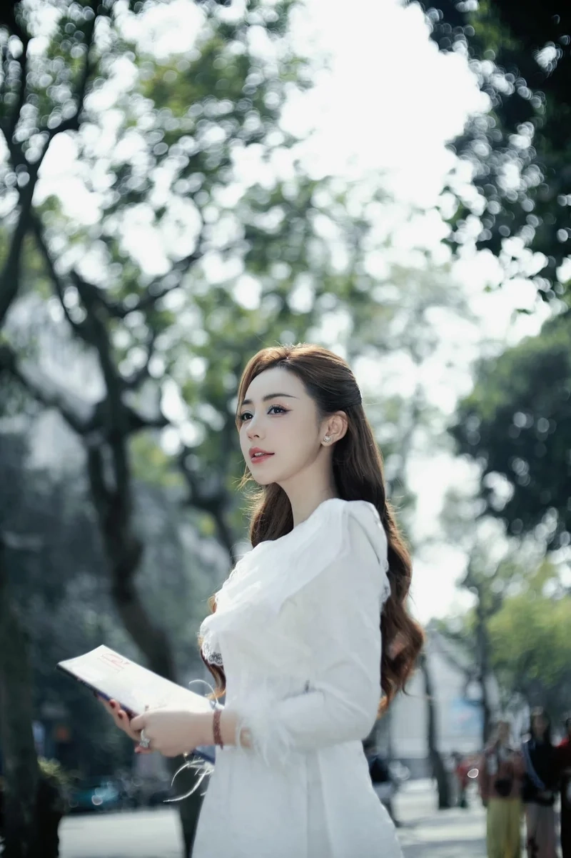 Không chỉ xinh đẹp, Quỳnh Kool ngày sinh 26/7/1995 còn rất tài năng