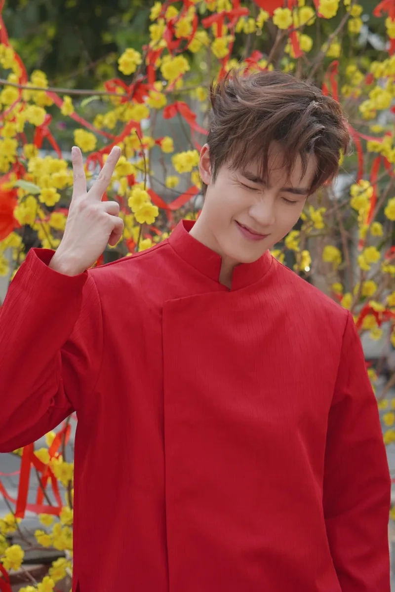 Vũ Thịnh body ấn tượng khiến fan không thể rời mắt