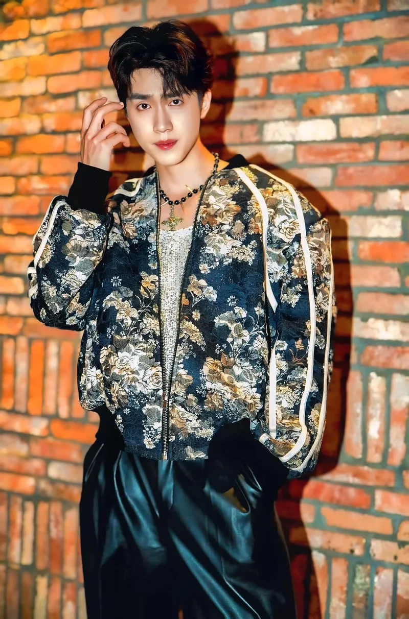 Vũ Thịnh cover mang đến những phiên bản mới mẻ và hấp dẫn