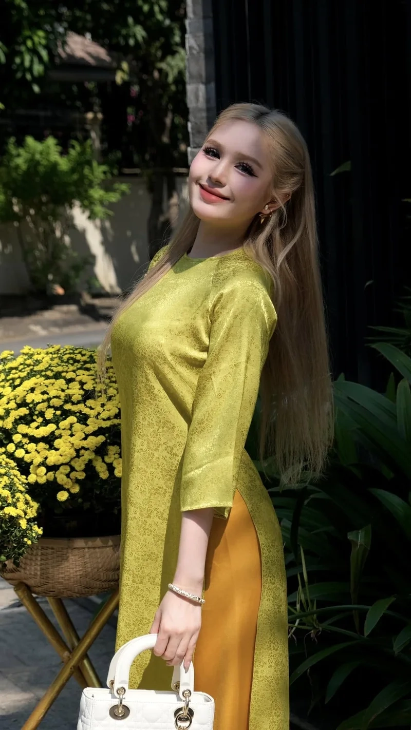 Xoài non mấy tuổi? Cùng tìm hiểu về tuổi tác của cô