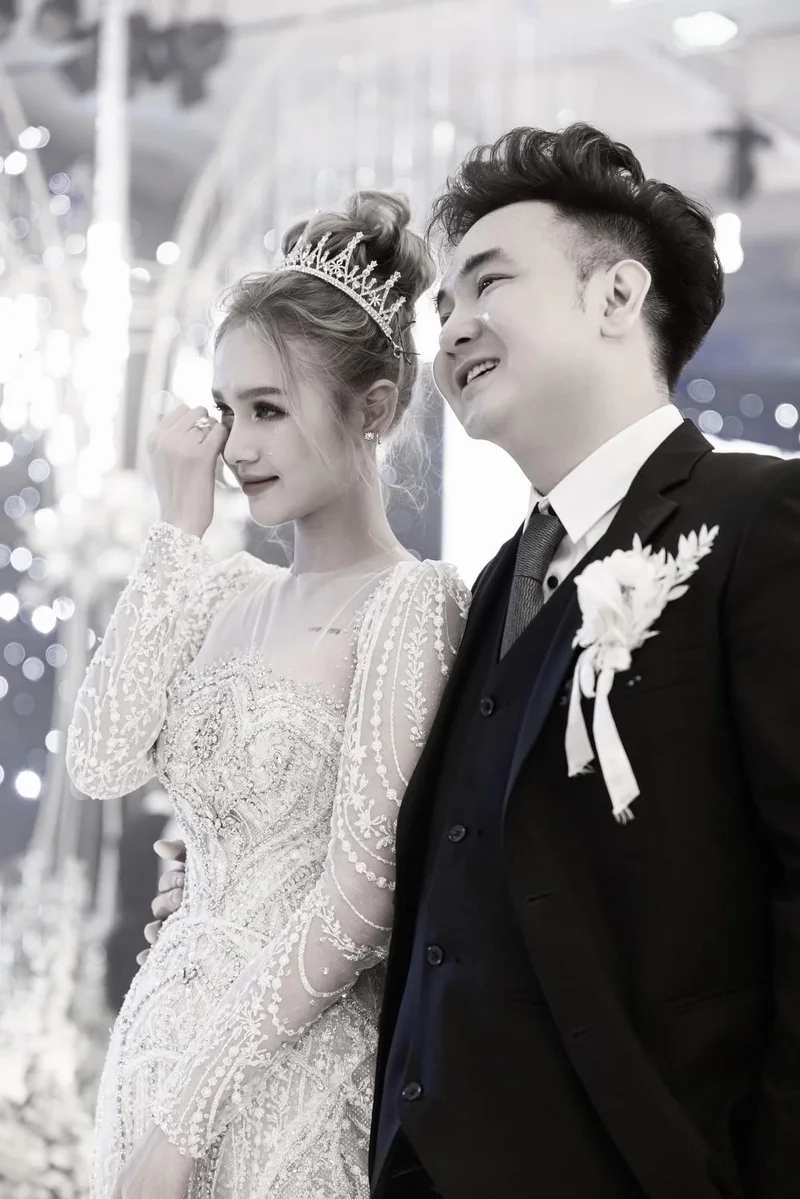 Xoài non váy cưới là một trong những bộ trang phục được yêu thích