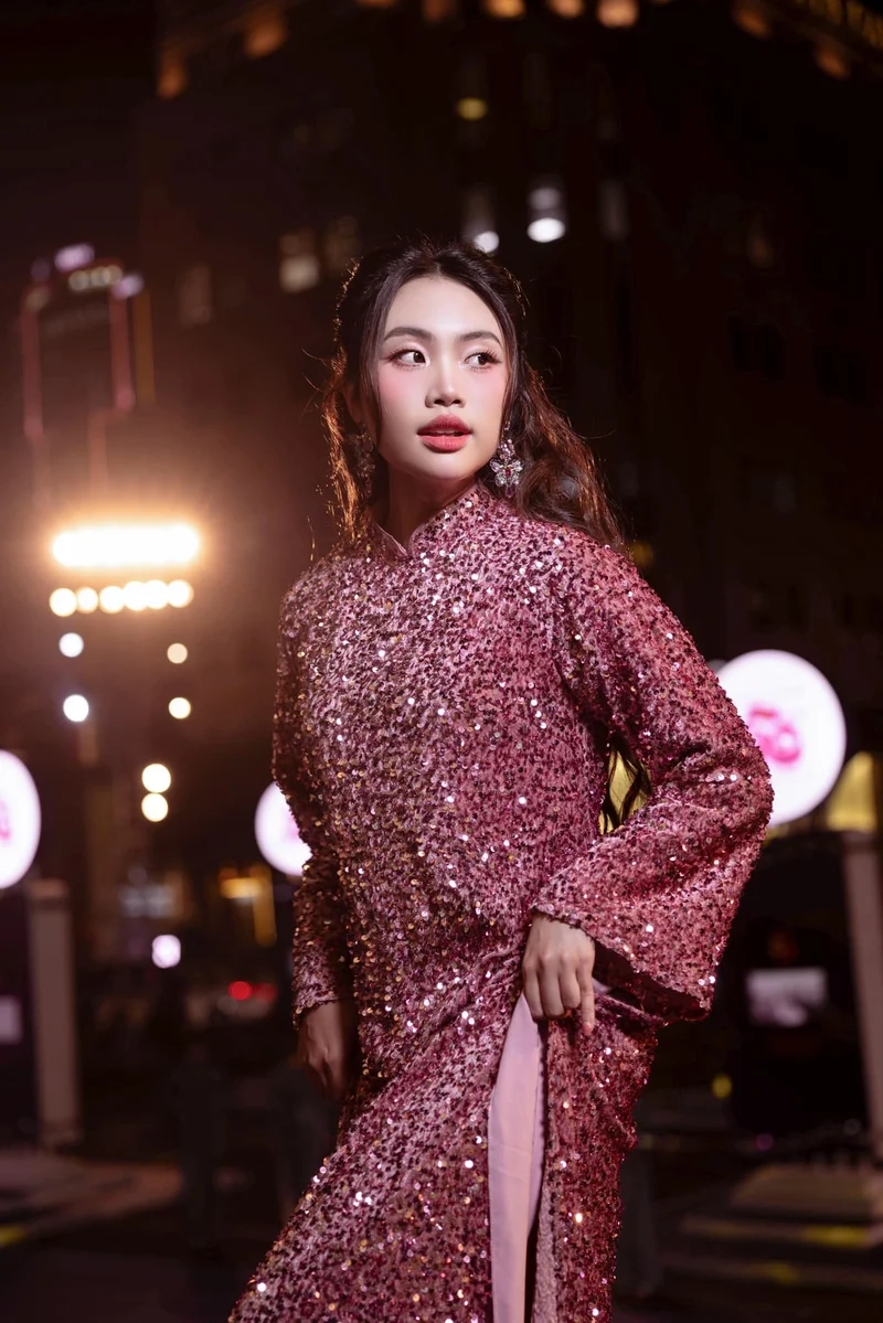 Hành trình trên đất phù sa Phương Mỹ Chi đầy cảm xúc