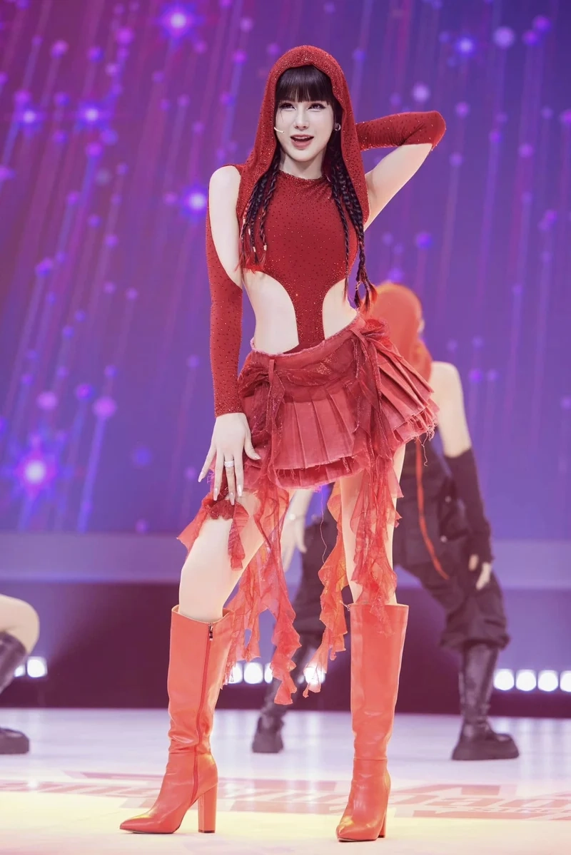 Diệp Lâm Anh chị đẹp Đạp gió rẽ sóng, màn thể hiện ấn tượng