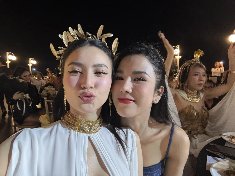 Diệp Lâm Anh Ninh Dương Lan Ngọc, mối quan hệ thân thiết