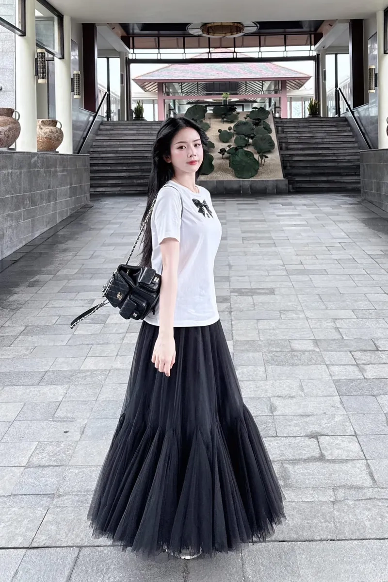 Theo dõi ngay DJ Mie official để cập nhật những bản mix mới nhất