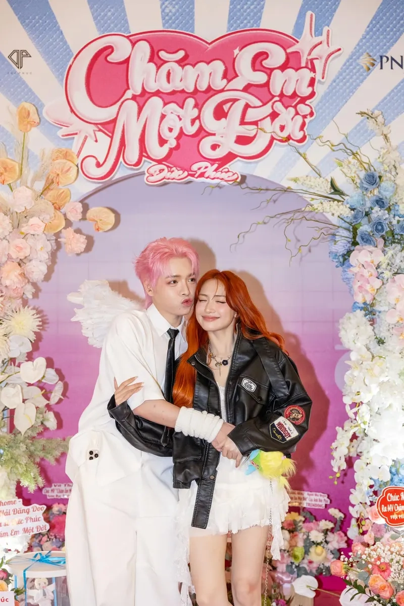 Đức Phúc Hòa Minzy, tình bạn đáng ngưỡng mộ của Vpop