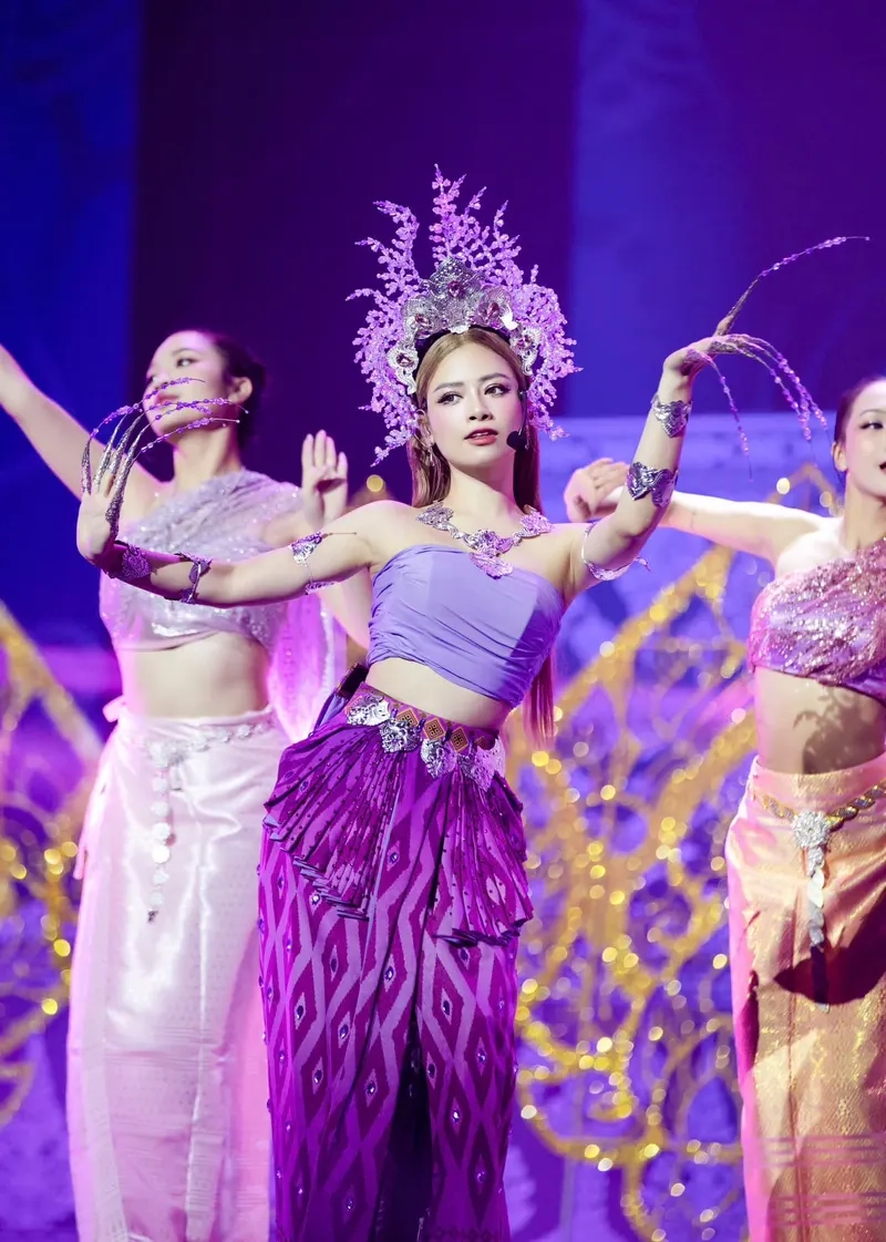 Nghe ngay Dương Hoàng Yến chưa quên người yêu cũ, ca khúc đầy cảm xúc