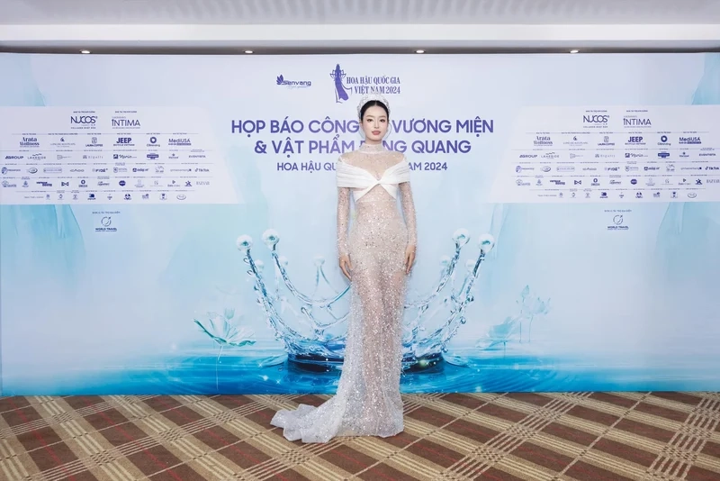 Bùi Khánh Linh đi thi, hành trình đầy cảm hứng