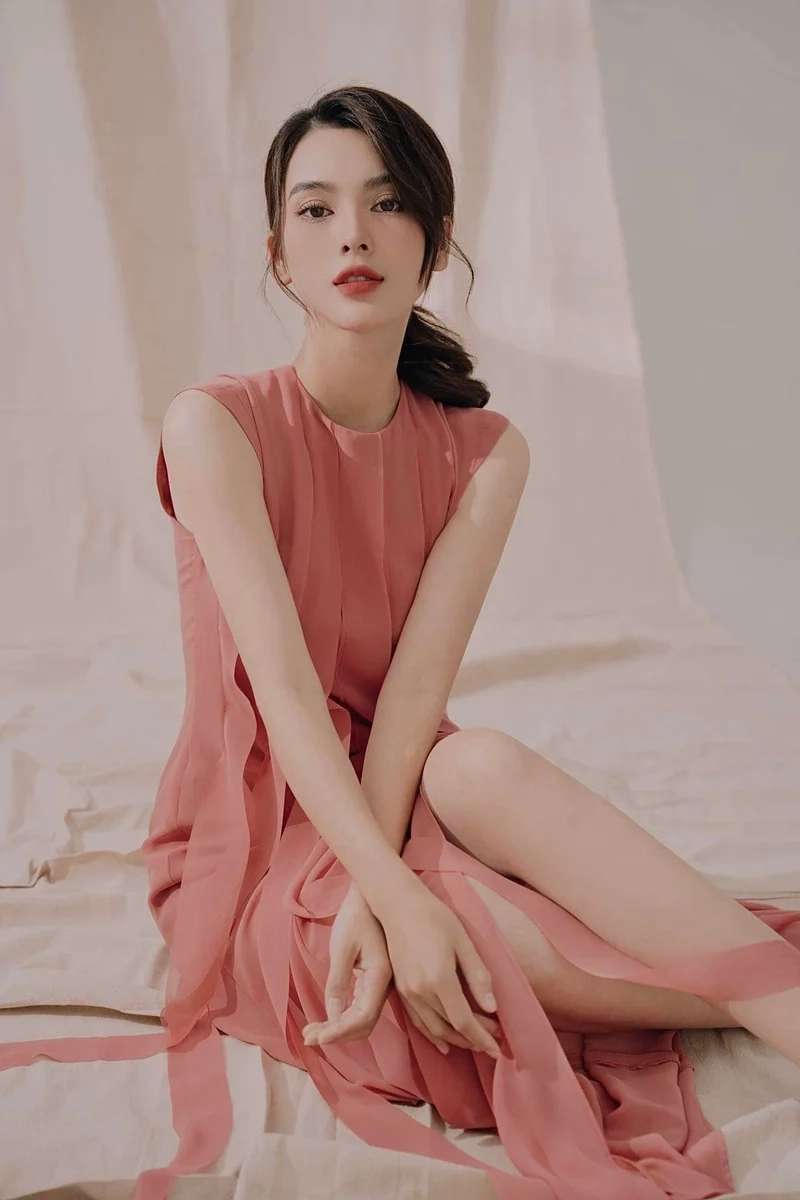 Quỳnh Lương ở đâu mà hot rần rần trên mạng xã hội