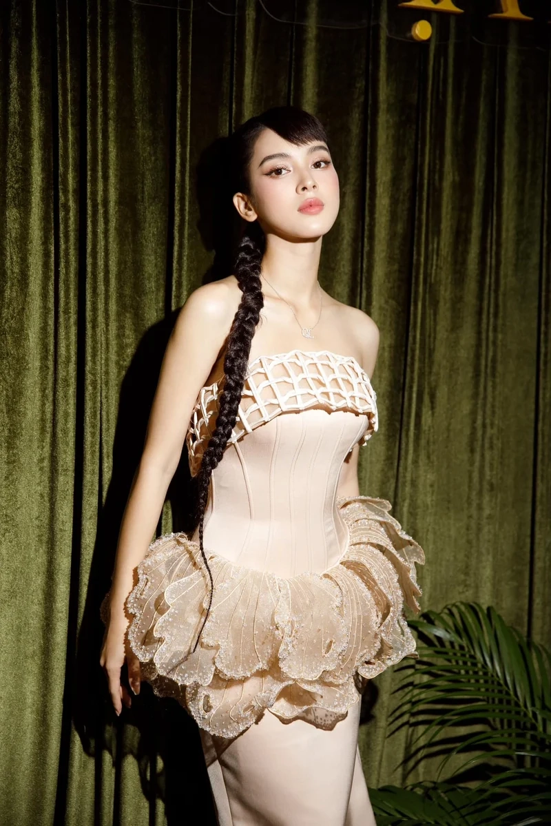 Quỳnh Lương cao bao nhiêu mà ai cũng bất ngờ