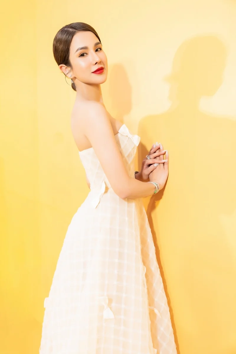 Bí mật về Diệp Lâm Anh tên thật là gì