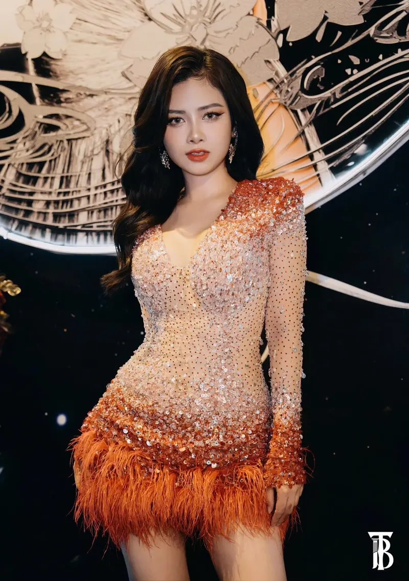 Dương Hoàng Yến bao nhiêu tuổi? Bạn sẽ bất ngờ với con số này