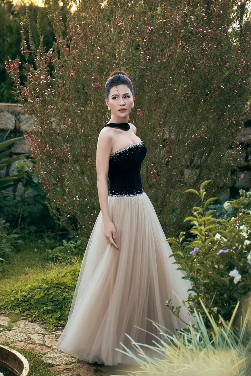 Hà Nhi quê ở đâu, xuất thân ra sao, tìm hiểu ngay