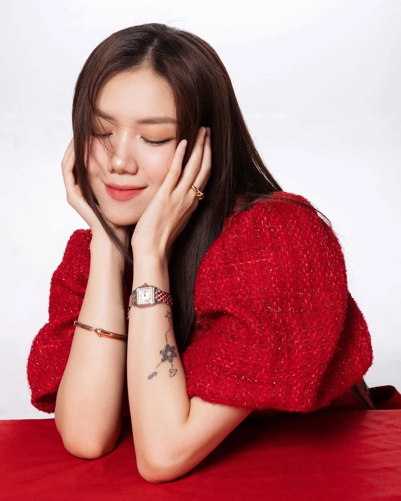 Phương Ly là ai mà khiến fan mê mẩn đến vậy