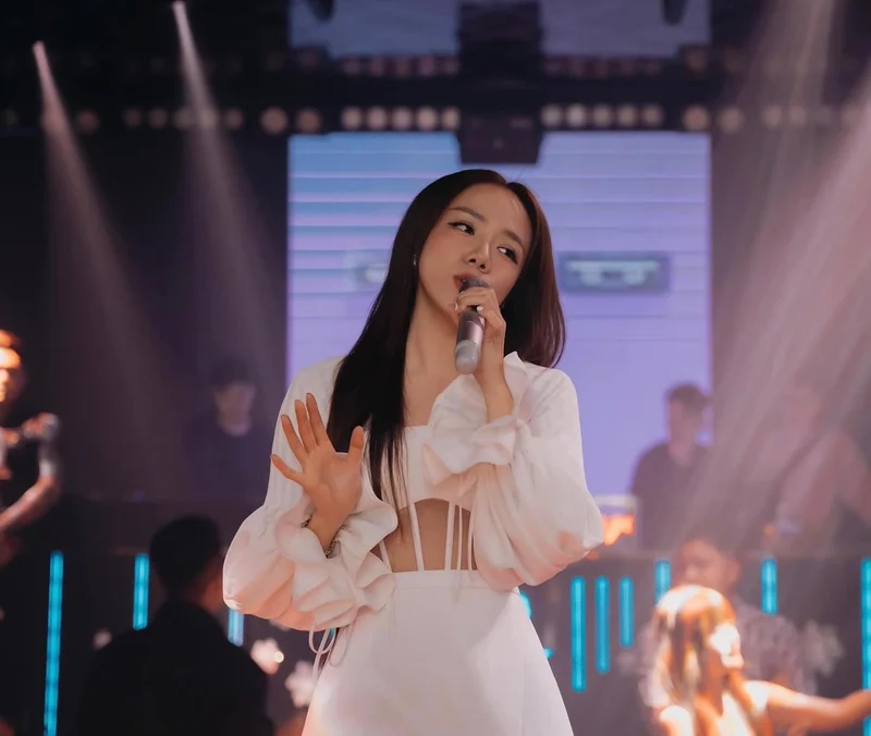 Tên thật của Phương Ly tên thật là gì, bạn có biết