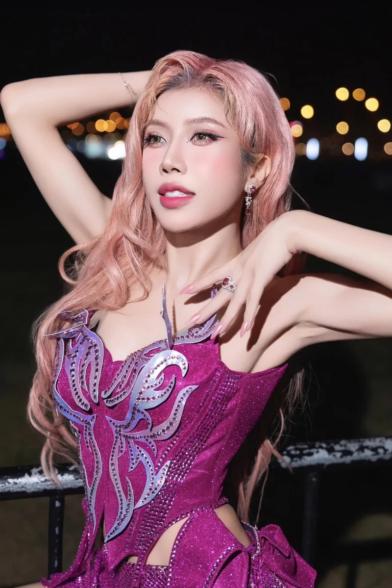 Trang Pháp ngày nơi sinh và hành trình từ quê nhà đến thành công