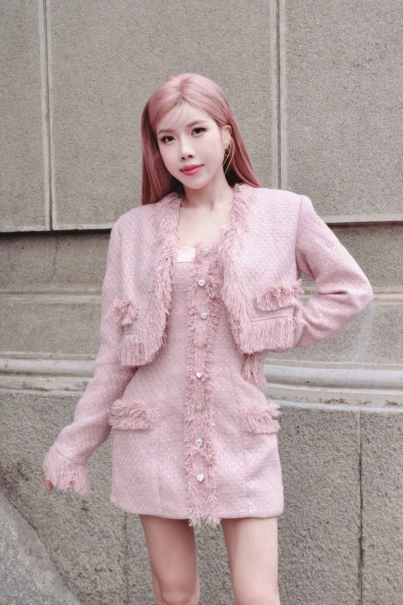 Trang Pháp tuổi con gì và tìm hiểu cung mệnh của nữ ca sĩ