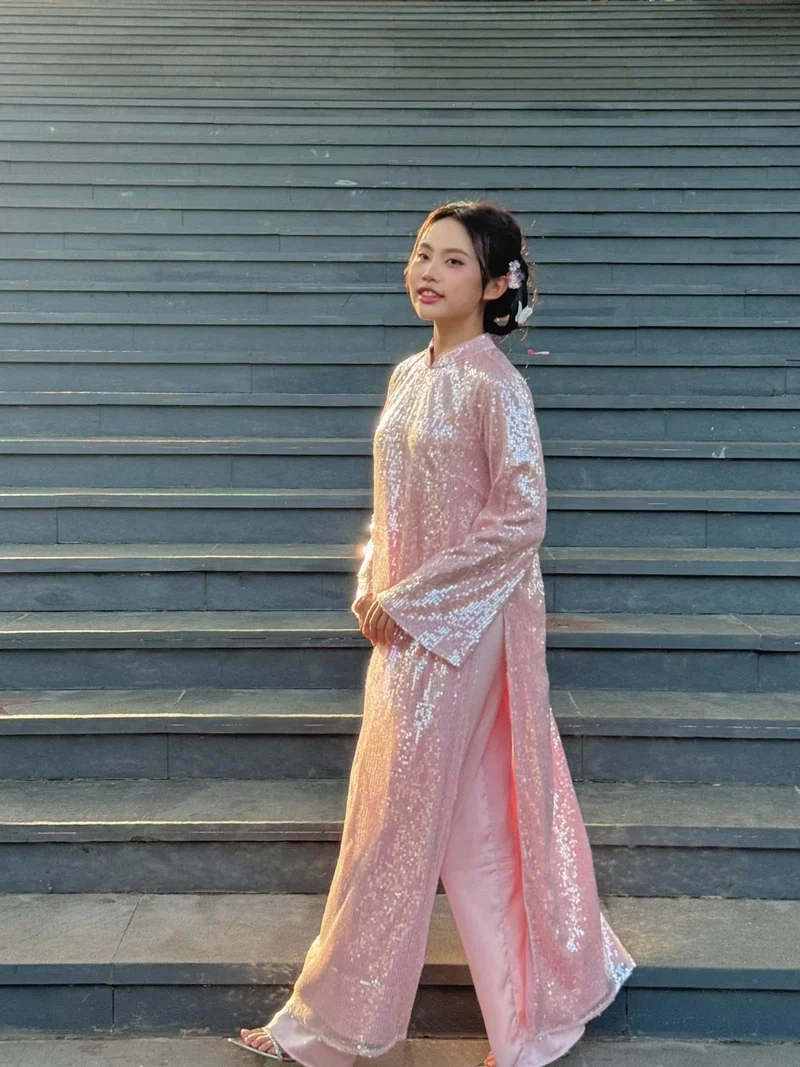 Gối Gấm Phương Mỹ Chi và thông điệp sâu sắc trong từng ca từ